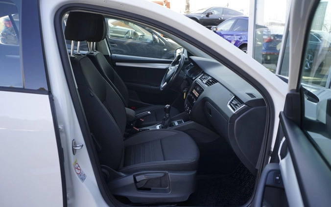 Skoda Octavia cena 49900 przebieg: 158600, rok produkcji 2017 z Łódź małe 497